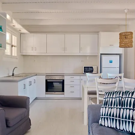 Cleo Periyali Vasilikí